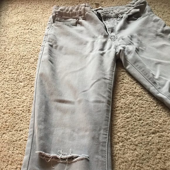 Forever 21 grey jeans - Picture 3 of 4